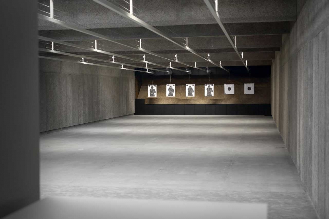 Indoor / Outdoor Ranges Ranges and Target Solutions